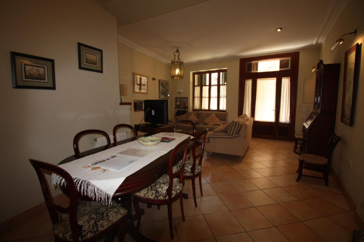 Casa Carrer De Bonany Hébergement de vacances *